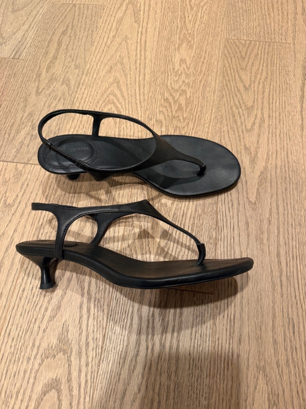 Black Real Leather T-Strap Women's Kitten Heels - Picture 3 of 3